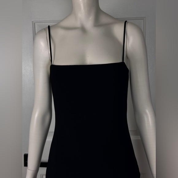 Day&Night Elegant Short Black Sleeveless Dress - Picture 6 of 10